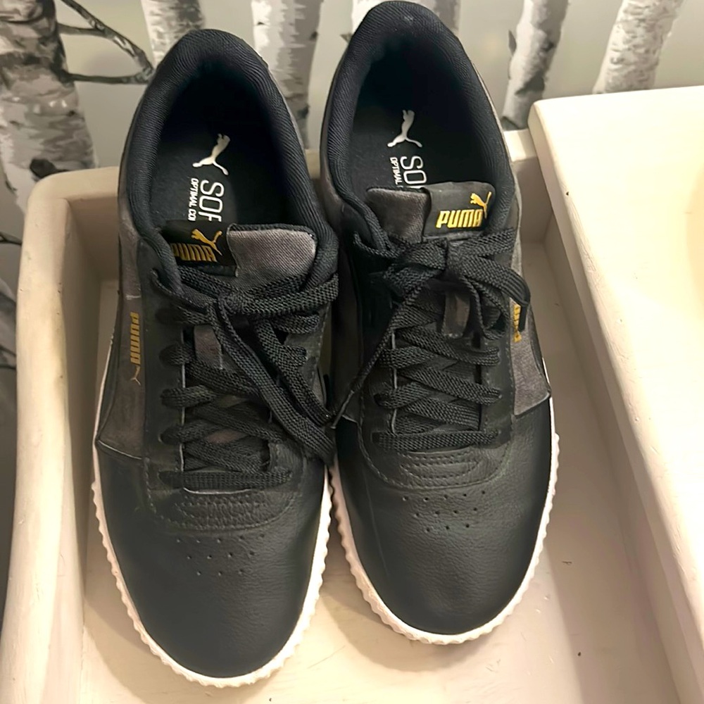 Puma soft foam sneakers size 9.5